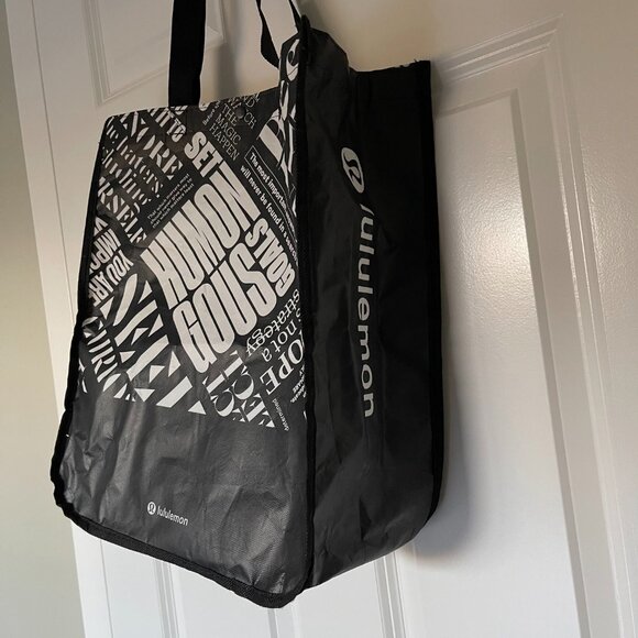 Lululemon Large Reusable Manifesto Tote - Black & White - Picture 2 of 3